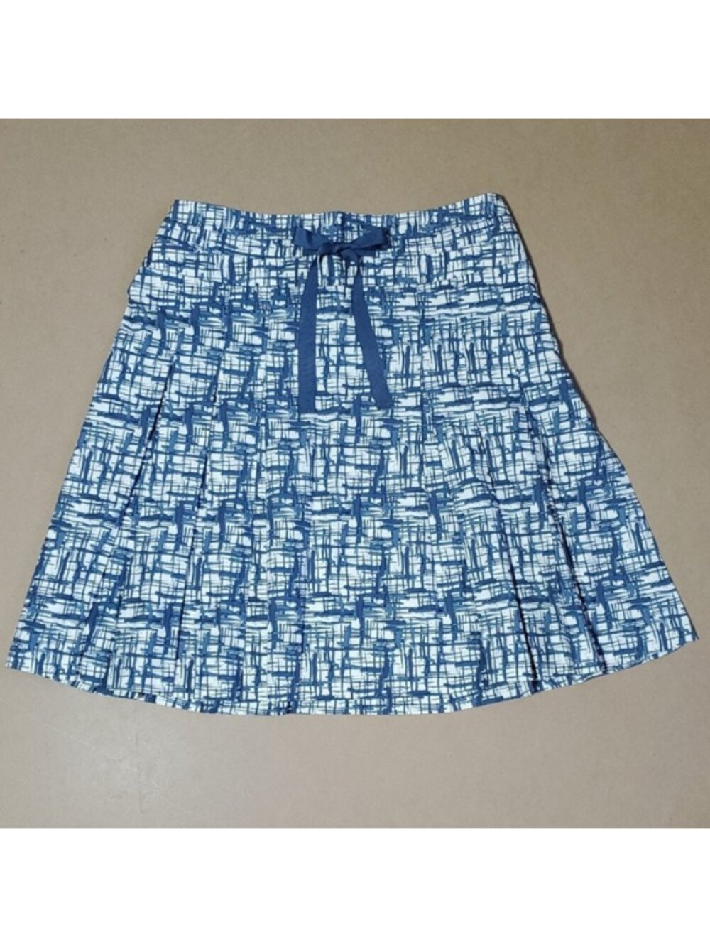 Pleated A-Line Print Skirt - Size 16